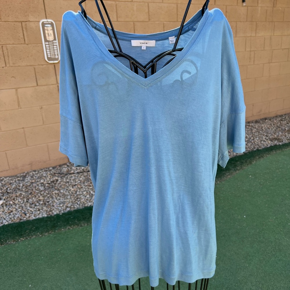 EUC Vince Pima Cotton V-Neck T-Shirt Sz Small